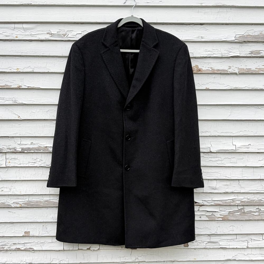 BLACK Saks 5th Ave Coat Men’s 42S 100% Cashmere Dark Gray Luxury Overcoat Jacket